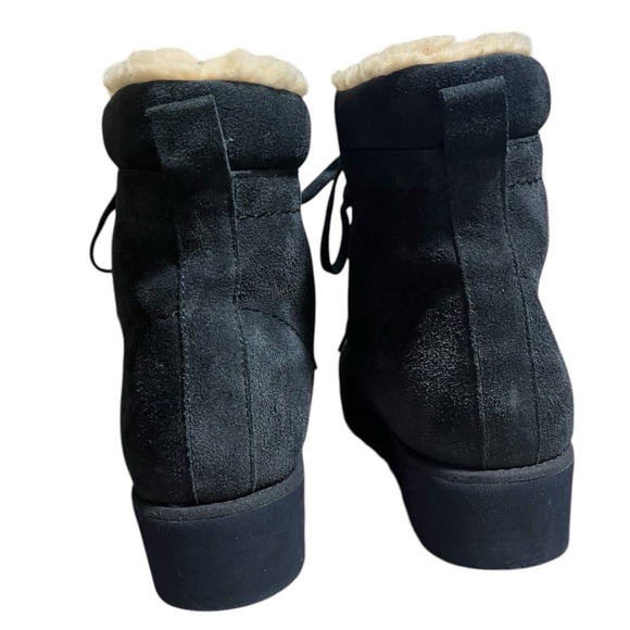 BearPaw Phoebe Suede Lace-up Boot - Picture 3 of 6